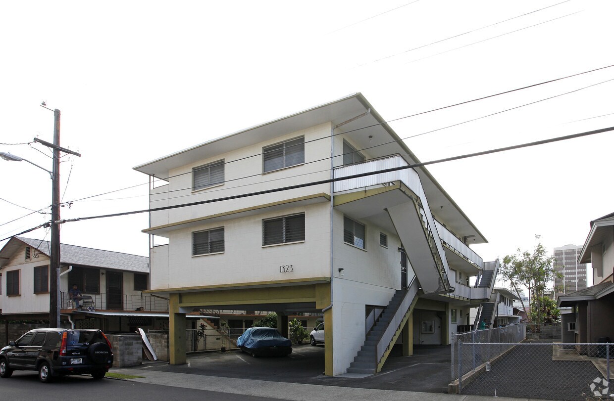 Foto principal - 1323 Matlock Ave