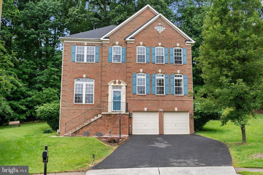 Primary Photo - 1405 Eiderdown Ct