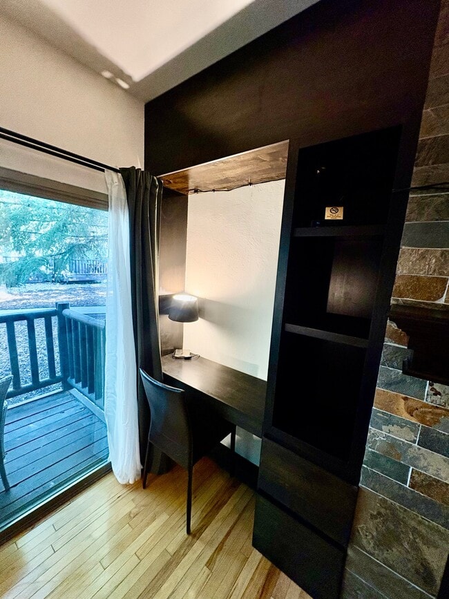 Building Photo - 2325 Sidewinder Dr