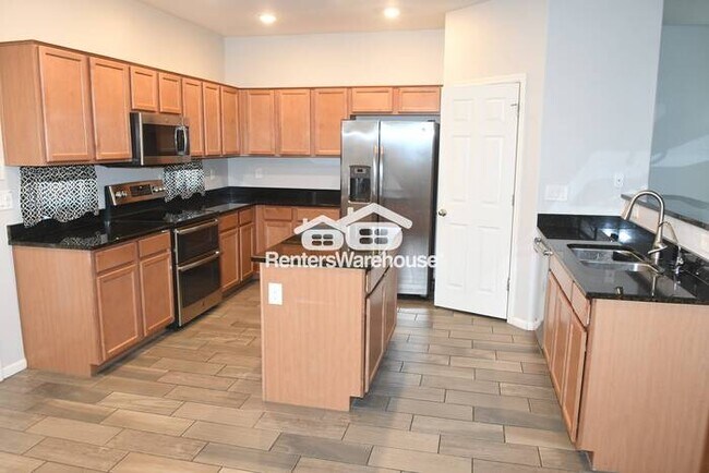 Foto del edificio - Ideal 4 Br 3.5 Ba 2 Cg Gated Home with Mother-In-Law Suite Near Southern and 16th St