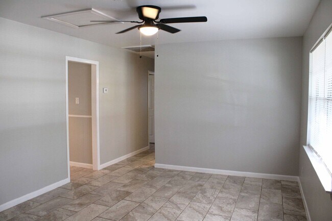 Foto del edificio - 3 BEDROOM OAK FOREST