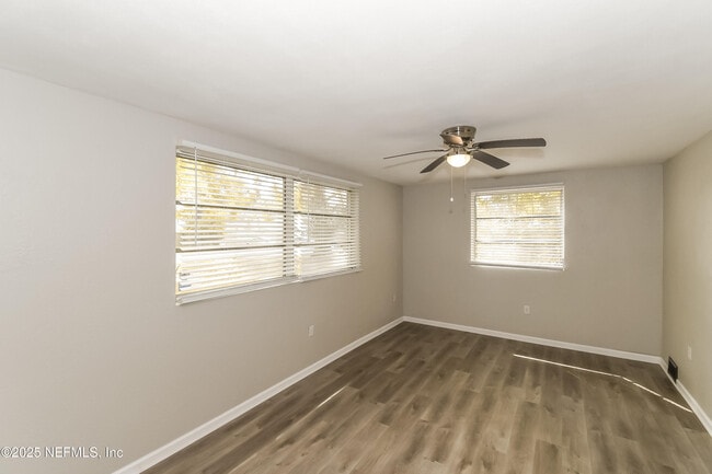 Building Photo - 7515 Eaton Ave