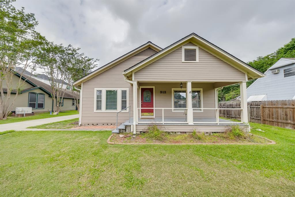 Foto principal - 912 Thornton Rd