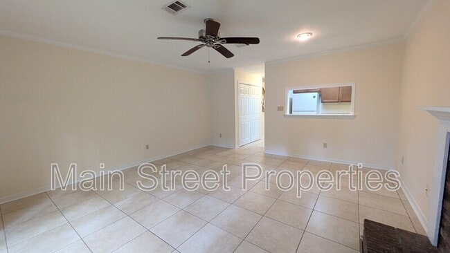 Building Photo - 3041 Belle Meade Dr