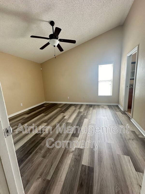 Building Photo - 2917 Hunters Ln