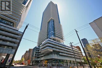 Building Photo - 161-2161 Roehampton Ave
