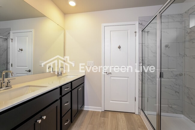 Foto del edificio - 810 Pear Blossom Ct