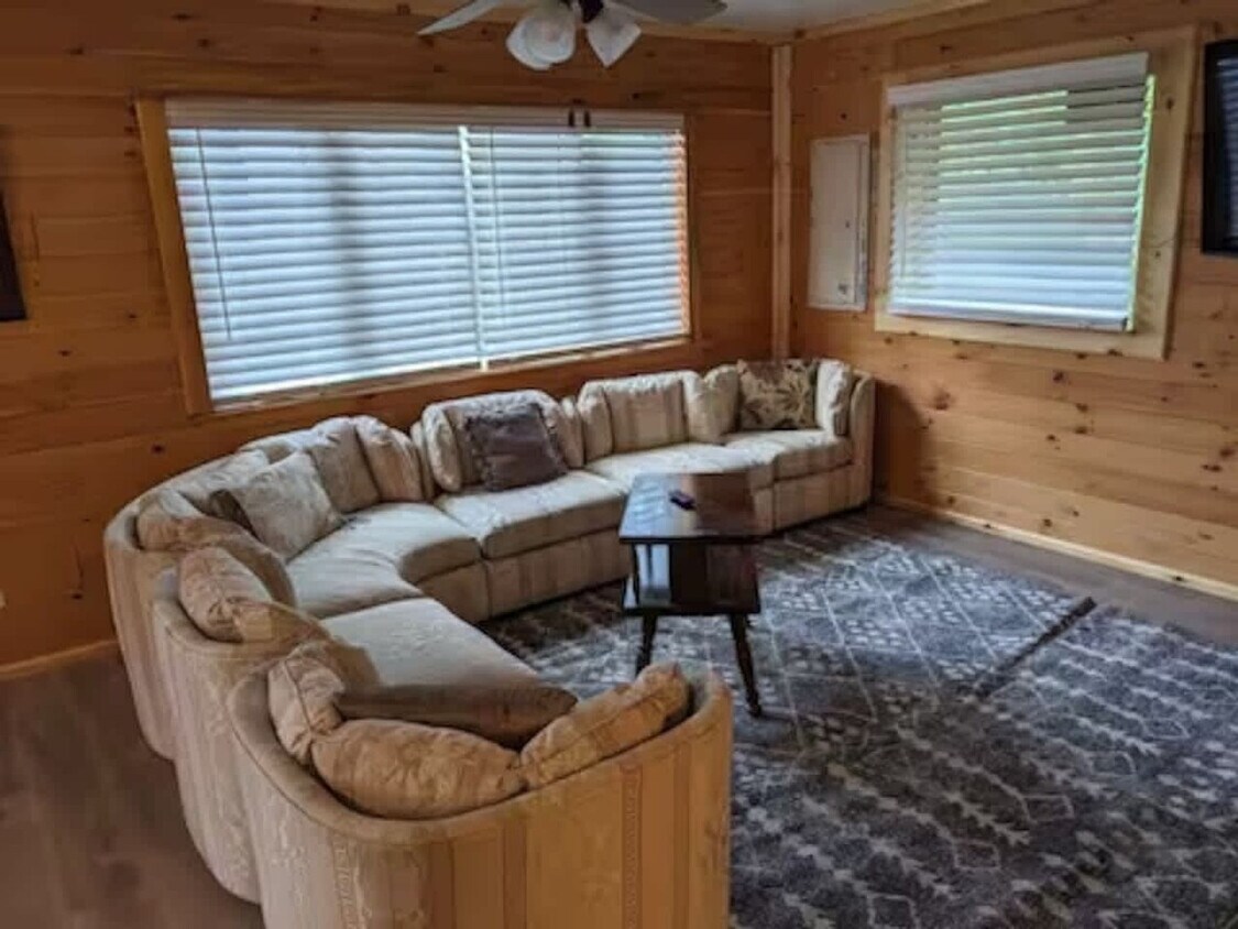 Foto principal - 7403 County Rte 17