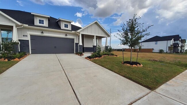 Foto del edificio - 2331 Birch View Ln