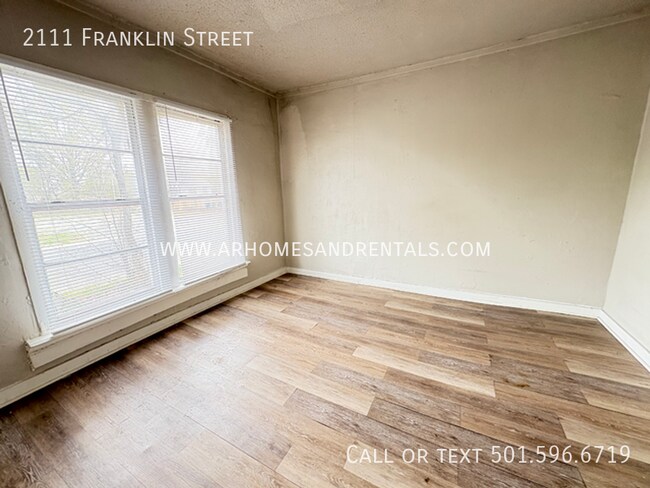 Foto del edificio - 2111 Franklin St