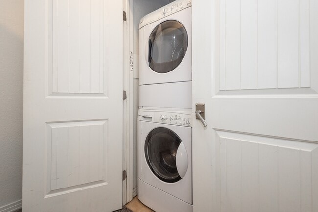 Interior Photo - Brownstone Manor