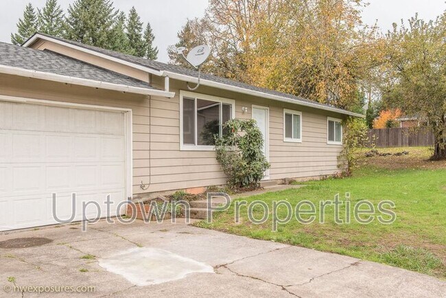 Photo - 8105 SW Thorn St House