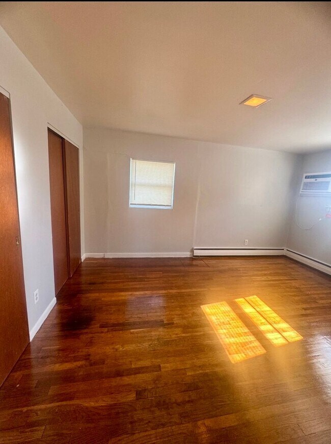 Foto del edificio - 2553 W North Bend Rd