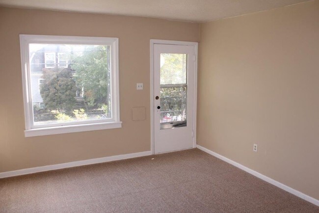 Foto del edificio - 5703 SW Corbett Ave