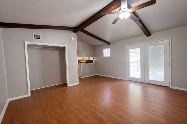 Foto del edificio - 1817 Breckenridge Dr
