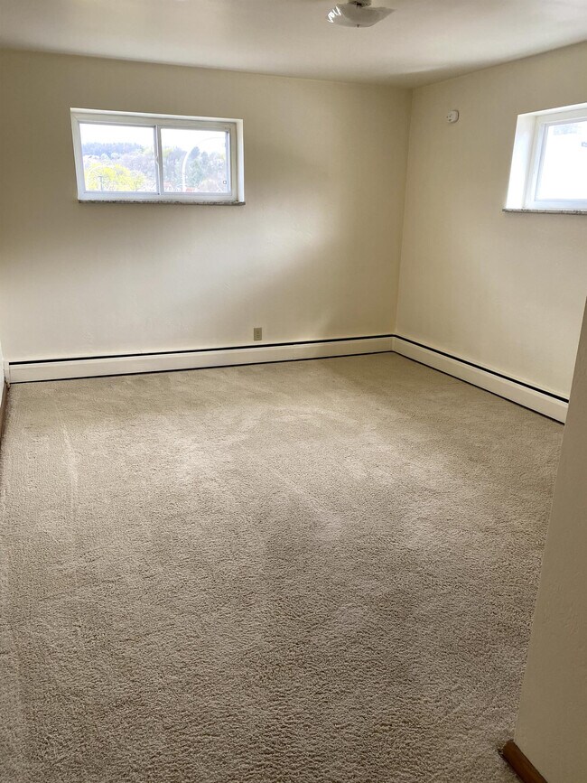 100 3rd Ave Unit 5, Carnegie, PA 15106 Apartment for Rent in Carnegie, PA