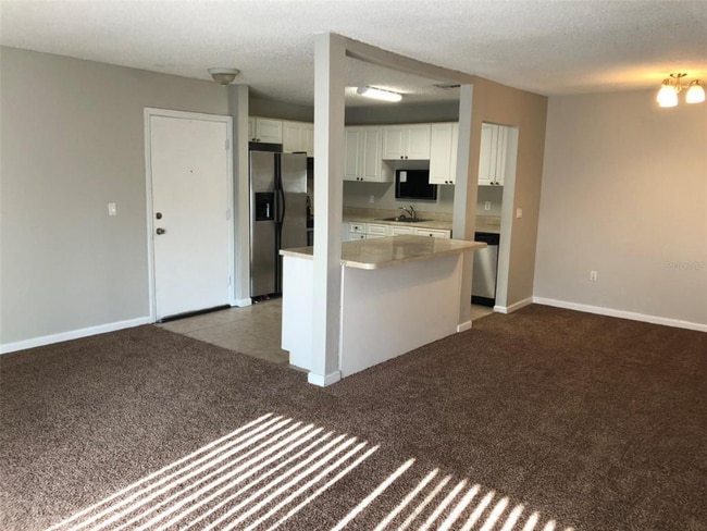 Building Photo - 448 Banyon Tree Cir