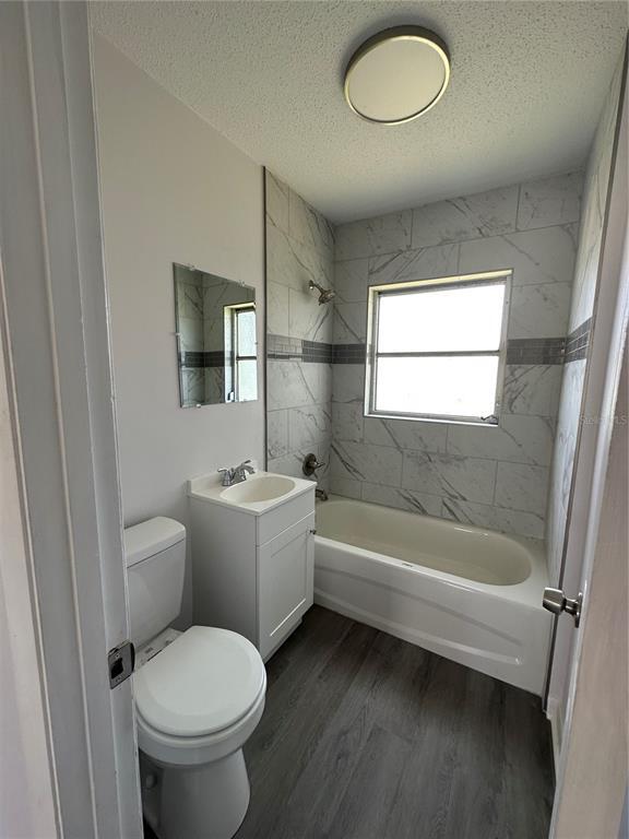Foto del edificio - 2554 Maple Ave