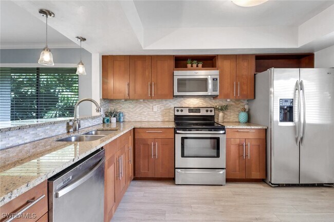 Foto del edificio - 1600 Misty Pines Cir