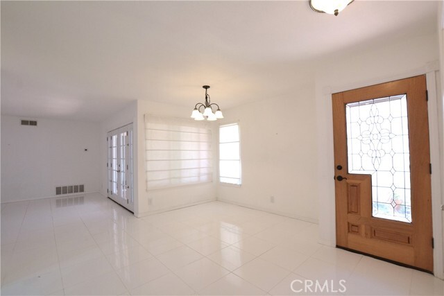 Building Photo - 5 Lemon Grove