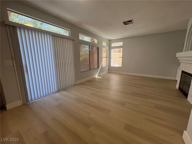 Foto del edificio - 1624 Wandering Winds Way