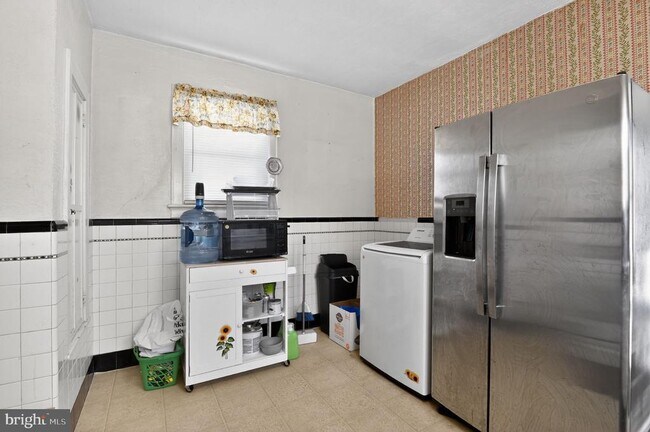 Foto del edificio - 2041 W Main St