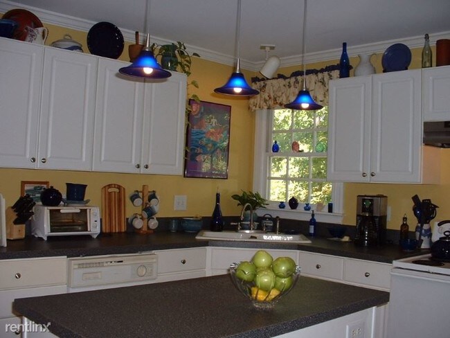 Foto del edificio - 3 br, 2.5 bath House - 303 Cary Pines Dr