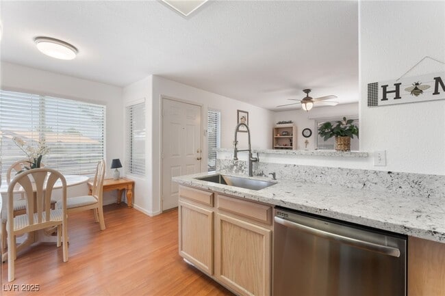 Foto del edificio - 5259 Caspian Springs Dr