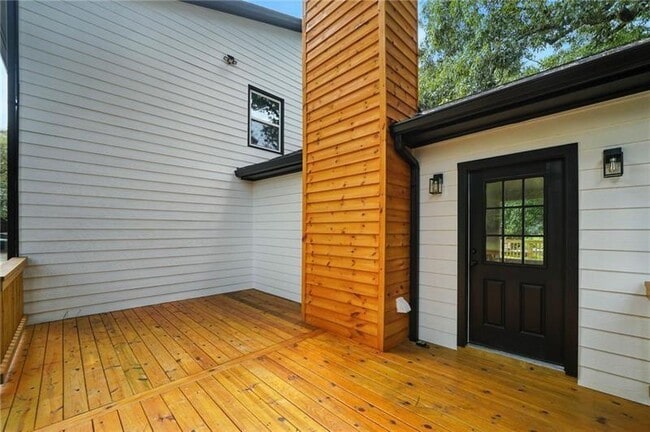 Building Photo - 7600 Fields Dr