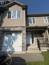 Building Photo - 10-10 Dufferin St