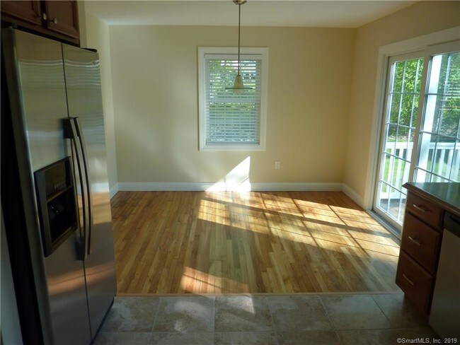 Foto del edificio - 66 Jefferson Ave