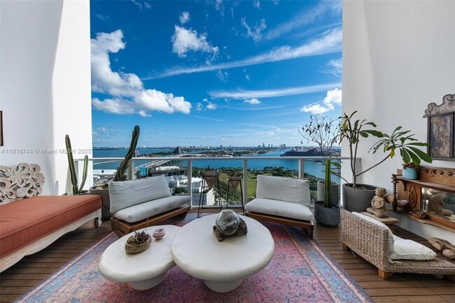 Building Photo - 1040 Biscayne Blvd