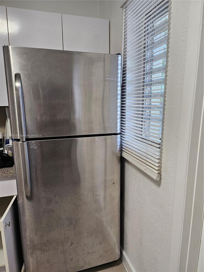 Foto del edificio - 1911 Funston St