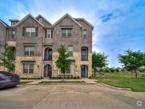 Building Photo - 4484 N River Walk Dr