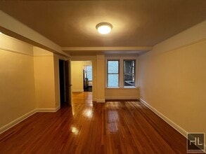 Building Photo - EAST 10 STREET