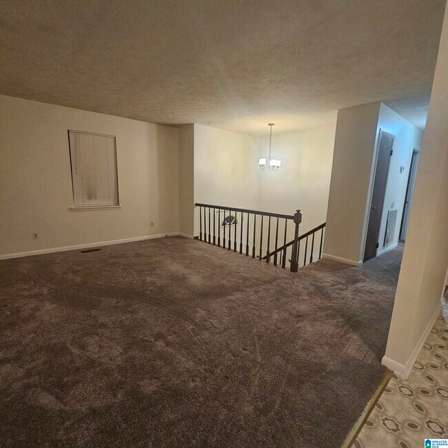Foto del edificio - 1707 Samantha Dr