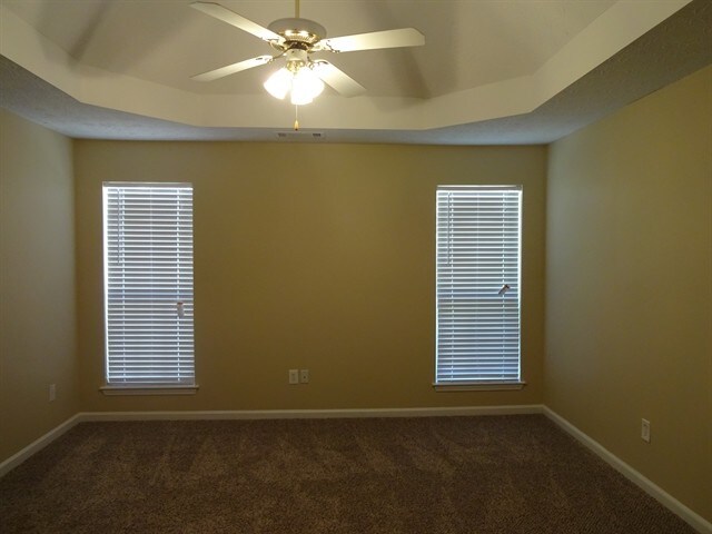 Foto del edificio - 590 Chaseridge Drive