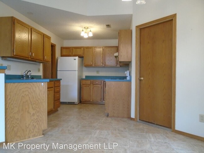 Building Photo - 3 br, 2 bath House - 506 Butterfield