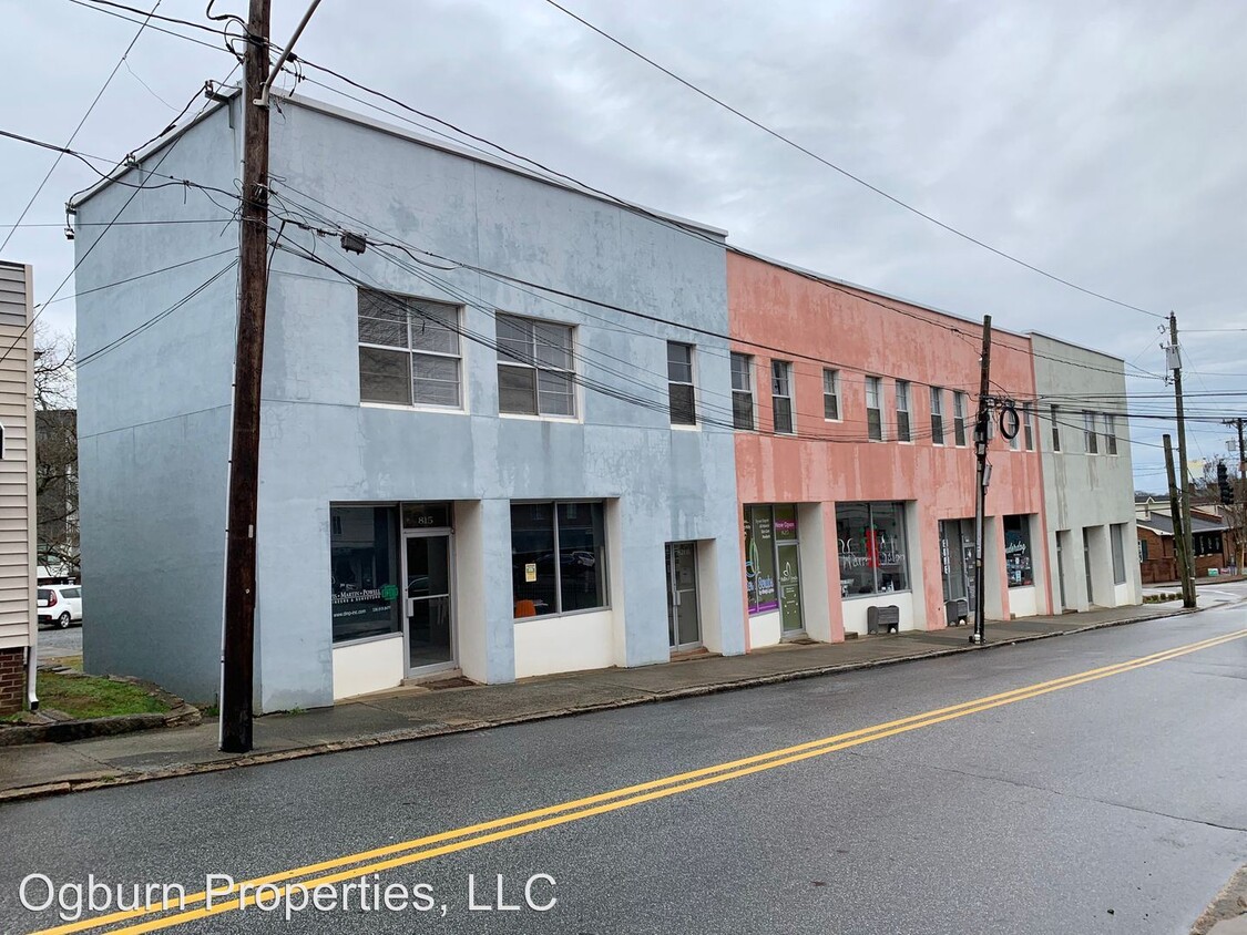 Foto principal - 815-843 Burke St