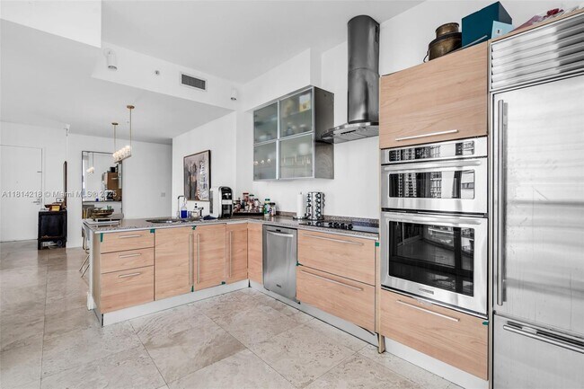 Foto del edificio - 218 SE 14th St