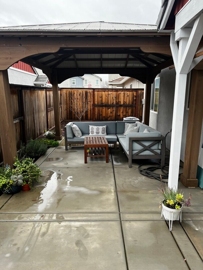 Foto del edificio - 4365 Sage Meadow Ln