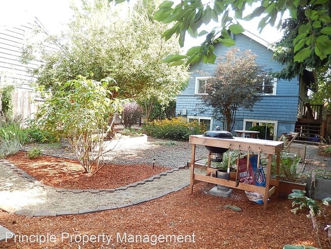 Building Photo - 3 br, 2 bath House - 340 N Grove Ct.