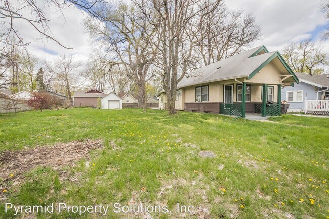 Foto del edificio - 3 br, 1 bath House - 1724 E 14th St