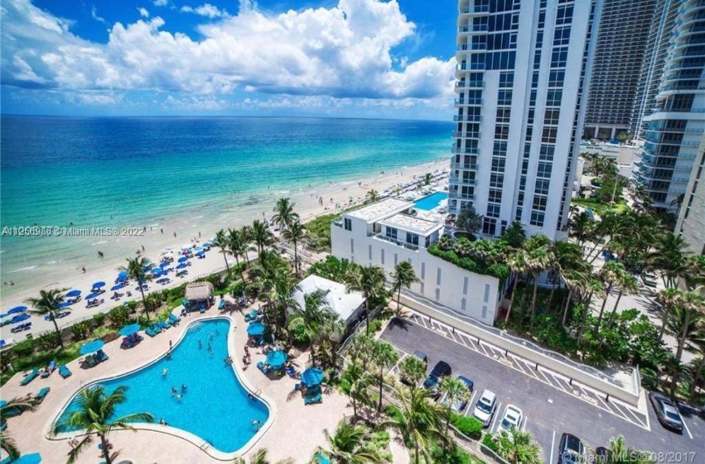 Primary Photo - 3801 S Ocean Dr