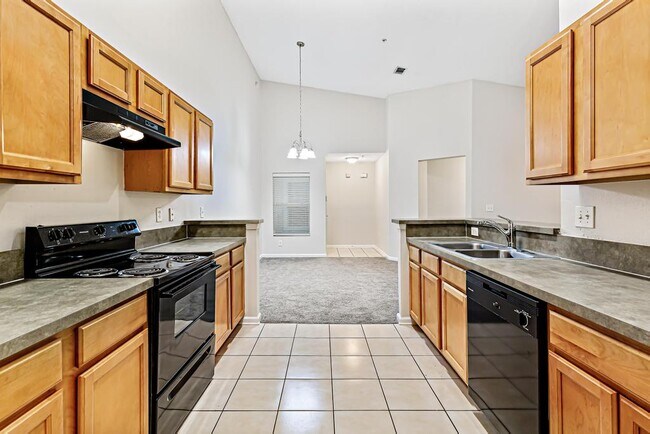 Foto del edificio - 7920 Merrill Rd