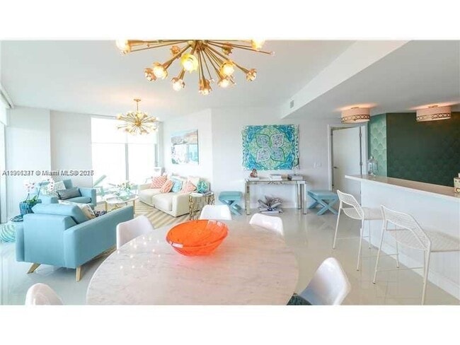 Foto del edificio - 6700 Indian Creek Dr