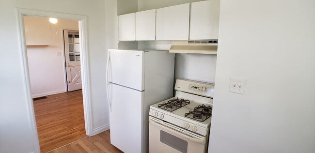 Foto del edificio - 2135 S Grant St