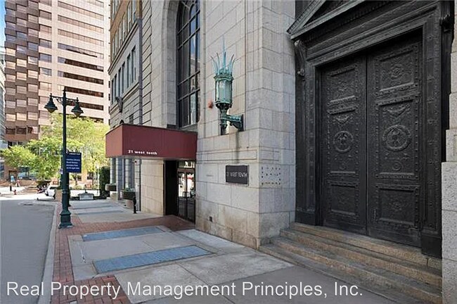 Foto del edificio - 2 br, 2 bath House - 21 W 10th Street #12D