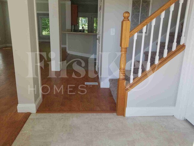 Foto del edificio - 1911 Chestnut Oak Ln