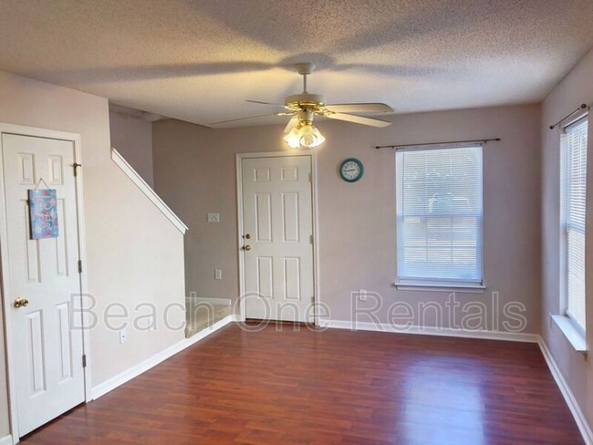 Foto del edificio - 6716 Bryant St